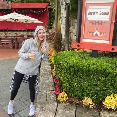 Visiting Canada in the rain at Epcot